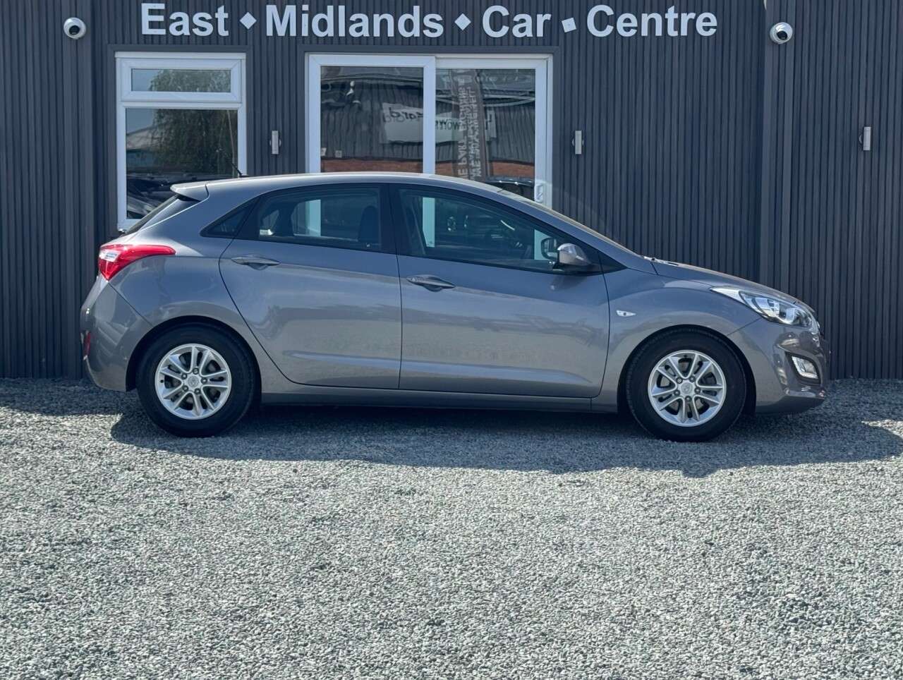 A 2012 HYUNDAI I30 1.6 CRDi Active Hatchback 5dr Diesel Auto Euro 5 (110 ps) A 2012 HYUNDAI I30 1.6 CRDi Active Hatchback 5dr Diesel Auto Euro 5 (110 ps)
