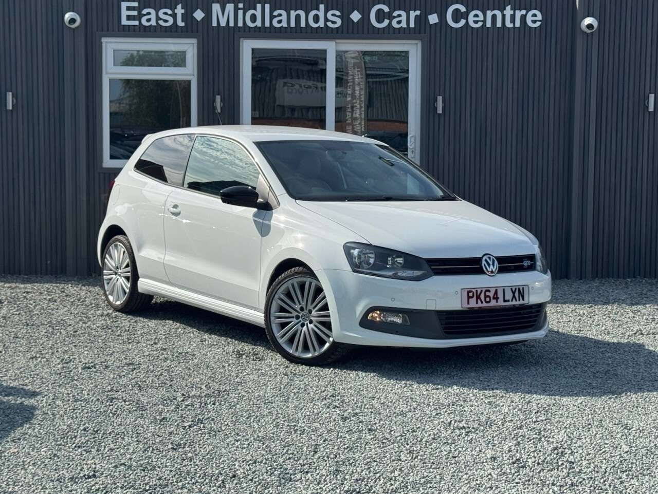 A 2014 VOLKSWAGEN POLO 1.4 TSI BlueMotion Tech ACT BlueGT Hatchback 3dr Petrol Manual Euro 6 (s/s) A 2014 VOLKSWAGEN POLO 1.4 TSI BlueMotion Tech ACT BlueGT Hatchback 3dr Petrol Manual Euro 6 (s/s)