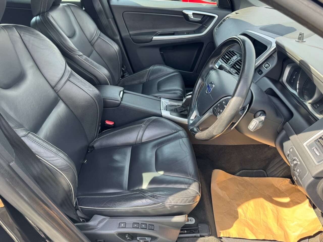 2016 VOLVO XC60 2016 VOLVO XC60