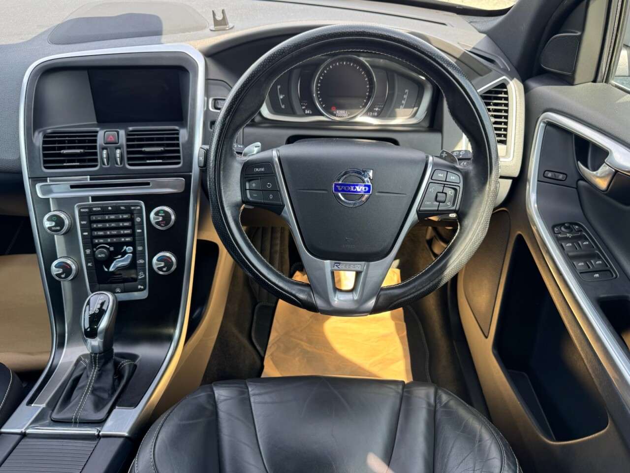 2016 VOLVO XC60 2016 VOLVO XC60