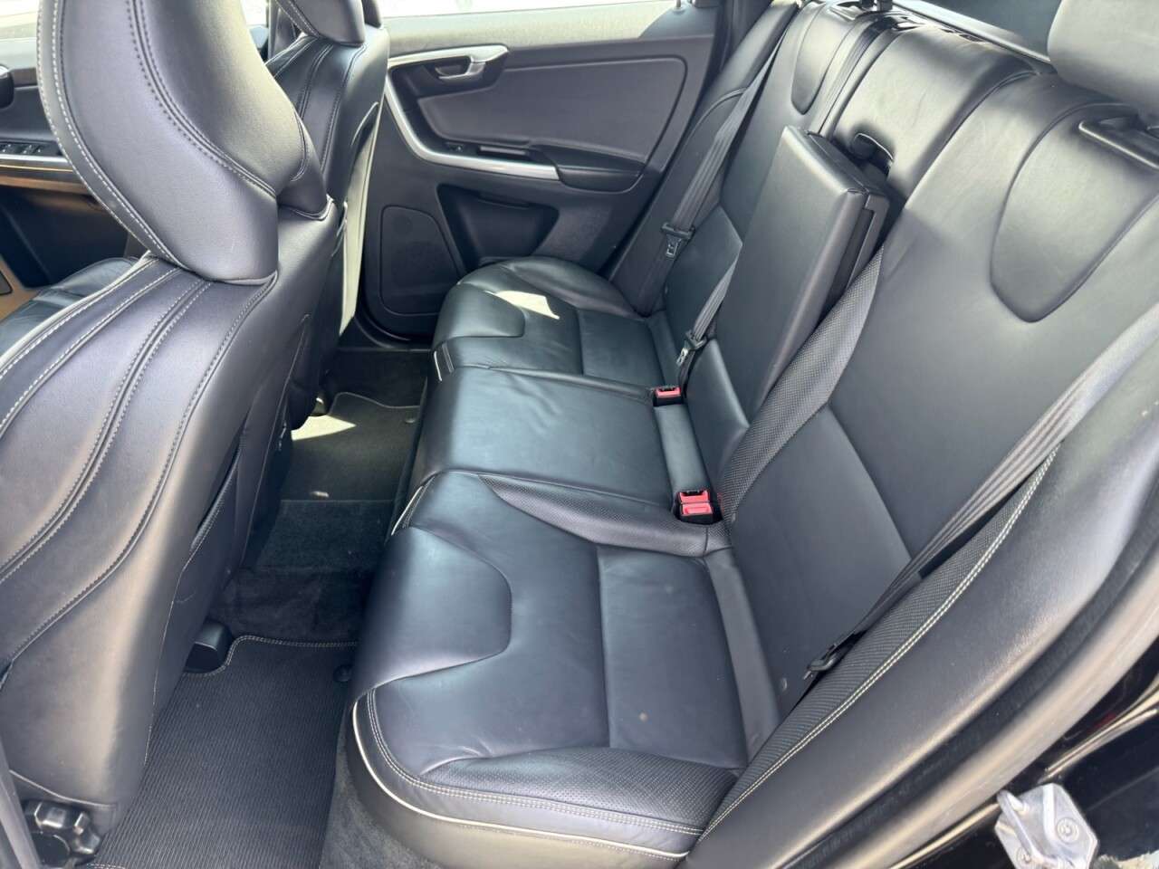 2016 VOLVO XC60 2016 VOLVO XC60