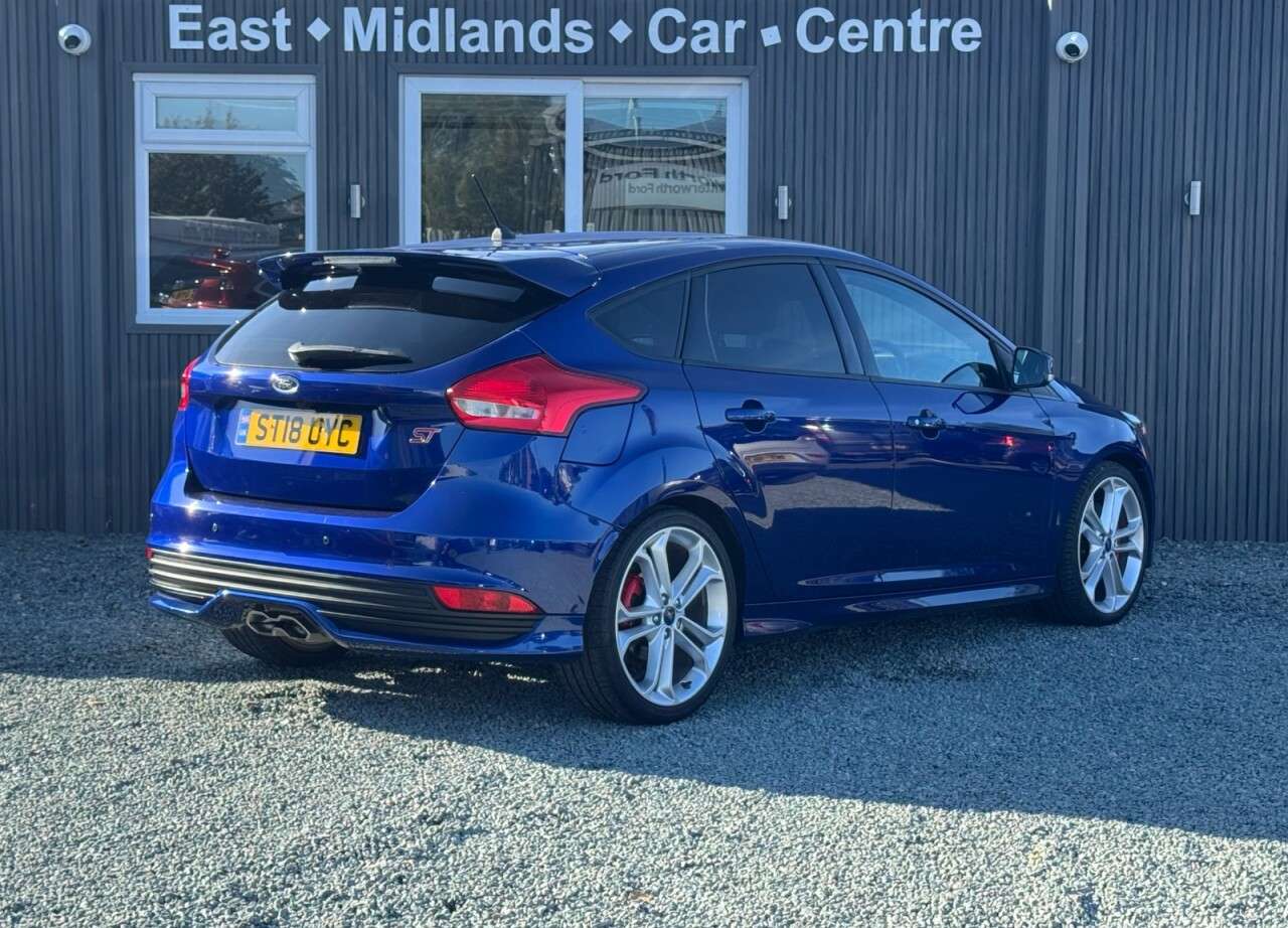 A 2018 FORD FOCUS 2.0 TDCi ST-2 Hatchback 5dr Diesel Manual Euro 6 (s/s) (185 ps) A 2018 FORD FOCUS 2.0 TDCi ST-2 Hatchback 5dr Diesel Manual Euro 6 (s/s) (185 ps)