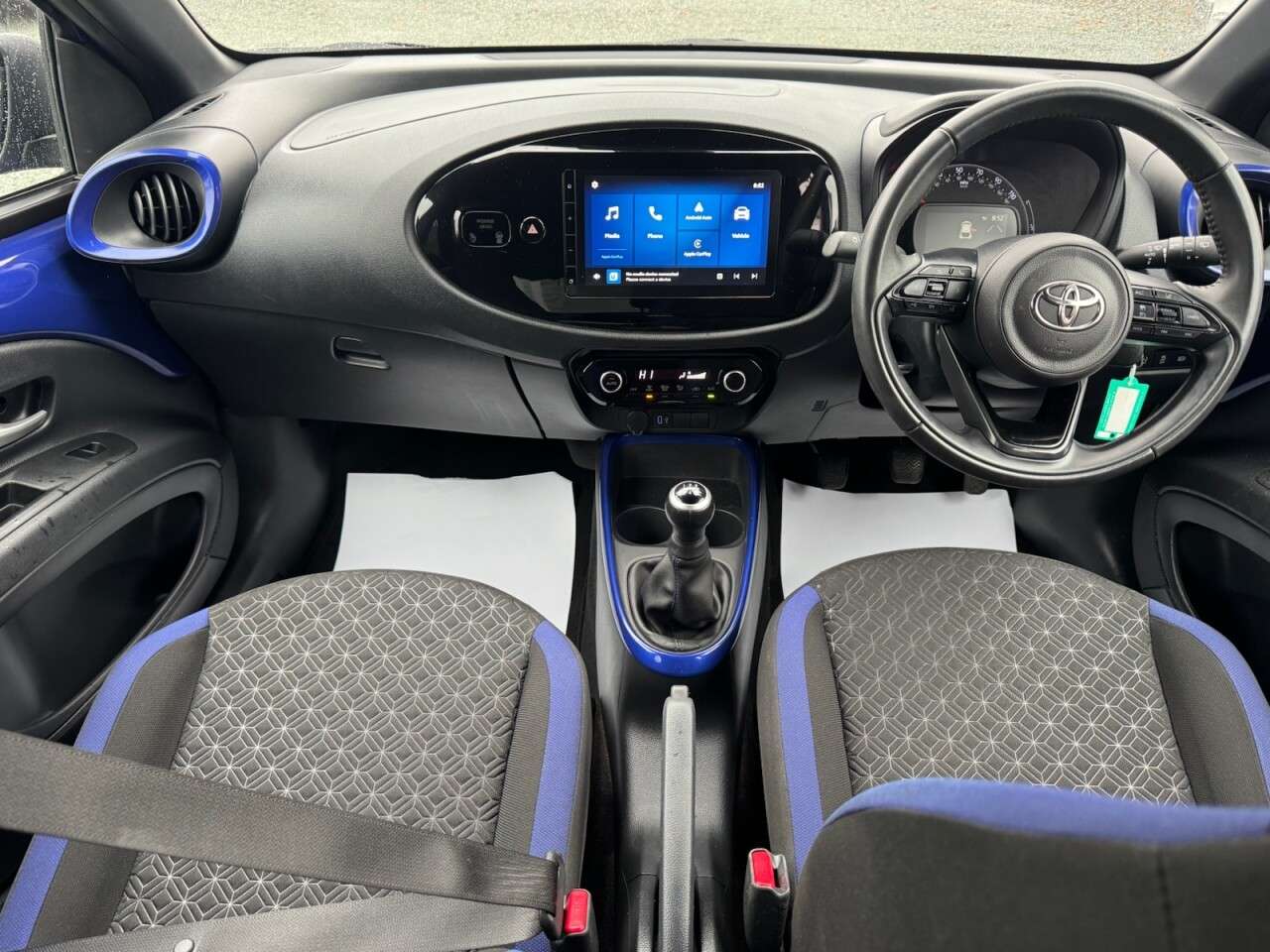 2024 TOYOTA AYGO X 2024 TOYOTA AYGO X
