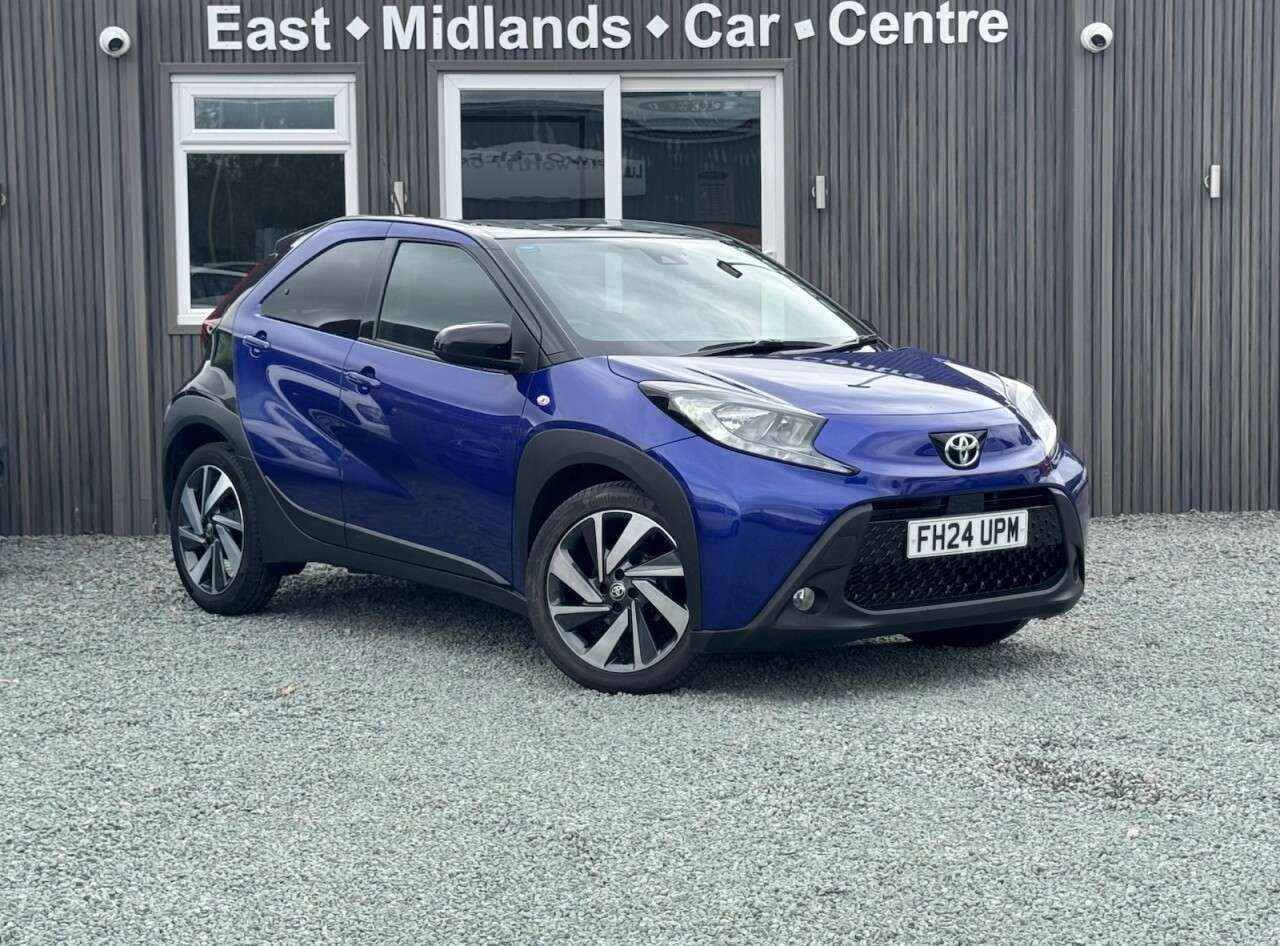 A 2024 TOYOTA AYGO X 1.0 VVT-i Edge Hatchback 5dr Petrol Manual Euro 6 (s/s) (72 ps) A 2024 TOYOTA AYGO X 1.0 VVT-i Edge Hatchback 5dr Petrol Manual Euro 6 (s/s) (72 ps)