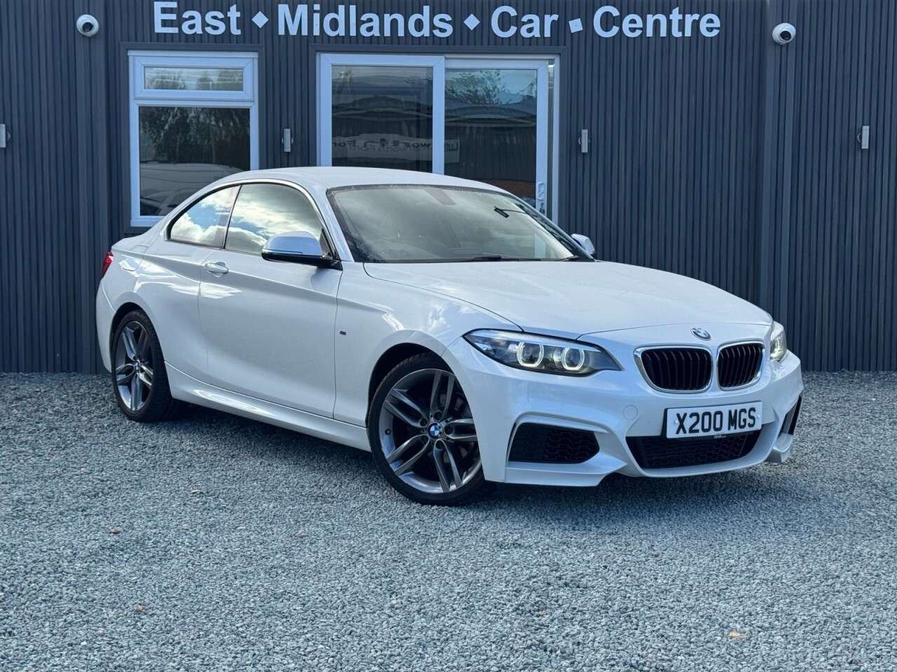 A 2017 BMW 2 SERIES 1.5 218i M Sport Coupe 2dr Petrol Auto Euro 6 (s/s) (136 ps) A 2017 BMW 2 SERIES 1.5 218i M Sport Coupe 2dr Petrol Auto Euro 6 (s/s) (136 ps)