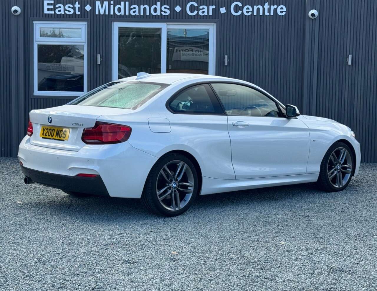 A 2017 BMW 2 SERIES 1.5 218i M Sport Coupe 2dr Petrol Auto Euro 6 (s/s) (136 ps) A 2017 BMW 2 SERIES 1.5 218i M Sport Coupe 2dr Petrol Auto Euro 6 (s/s) (136 ps)