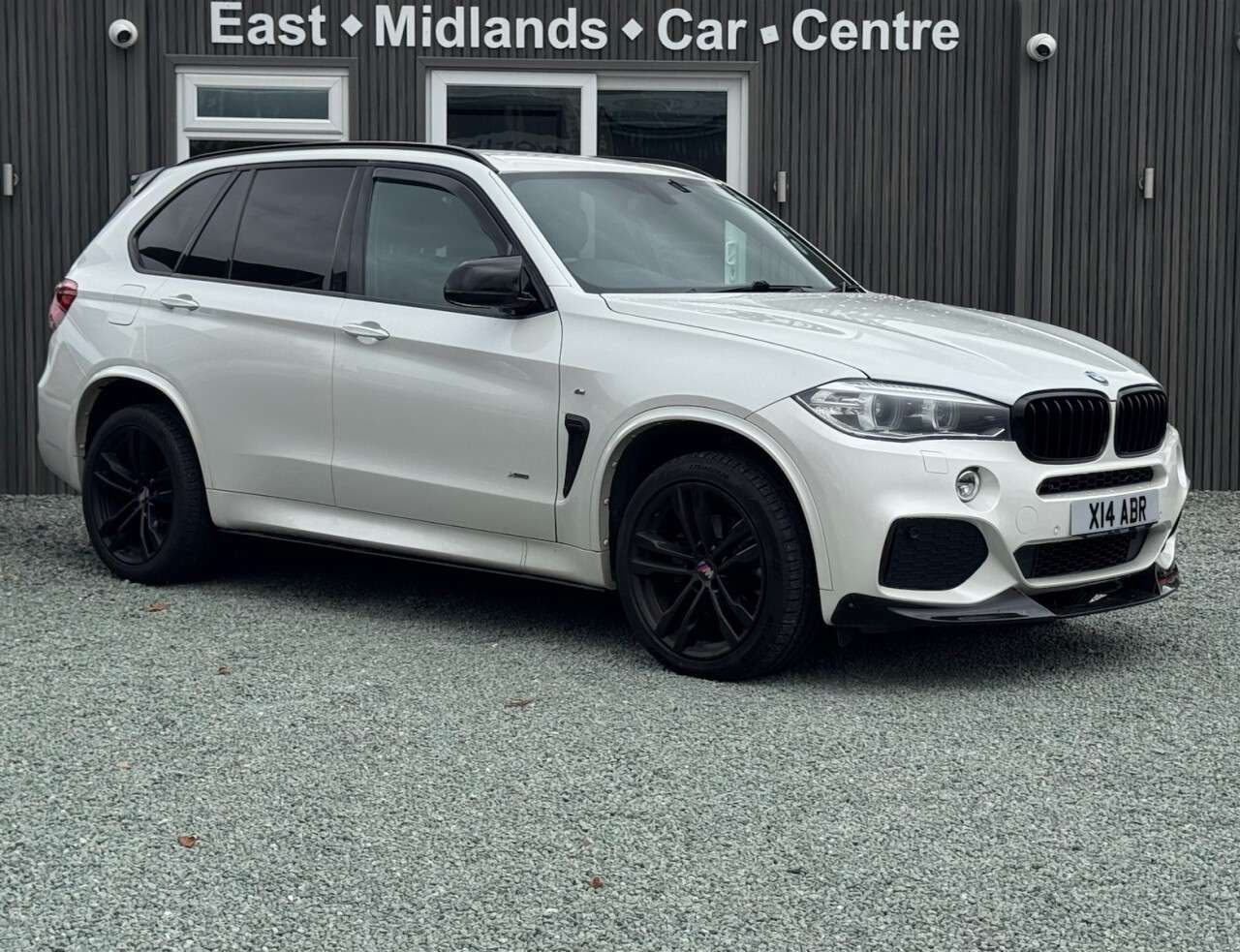 A 2013 BMW X5 3.0 30d M Sport SUV 5dr Diesel Auto xDrive Euro 6 (s/s) (258 ps) A 2013 BMW X5 3.0 30d M Sport SUV 5dr Diesel Auto xDrive Euro 6 (s/s) (258 ps)