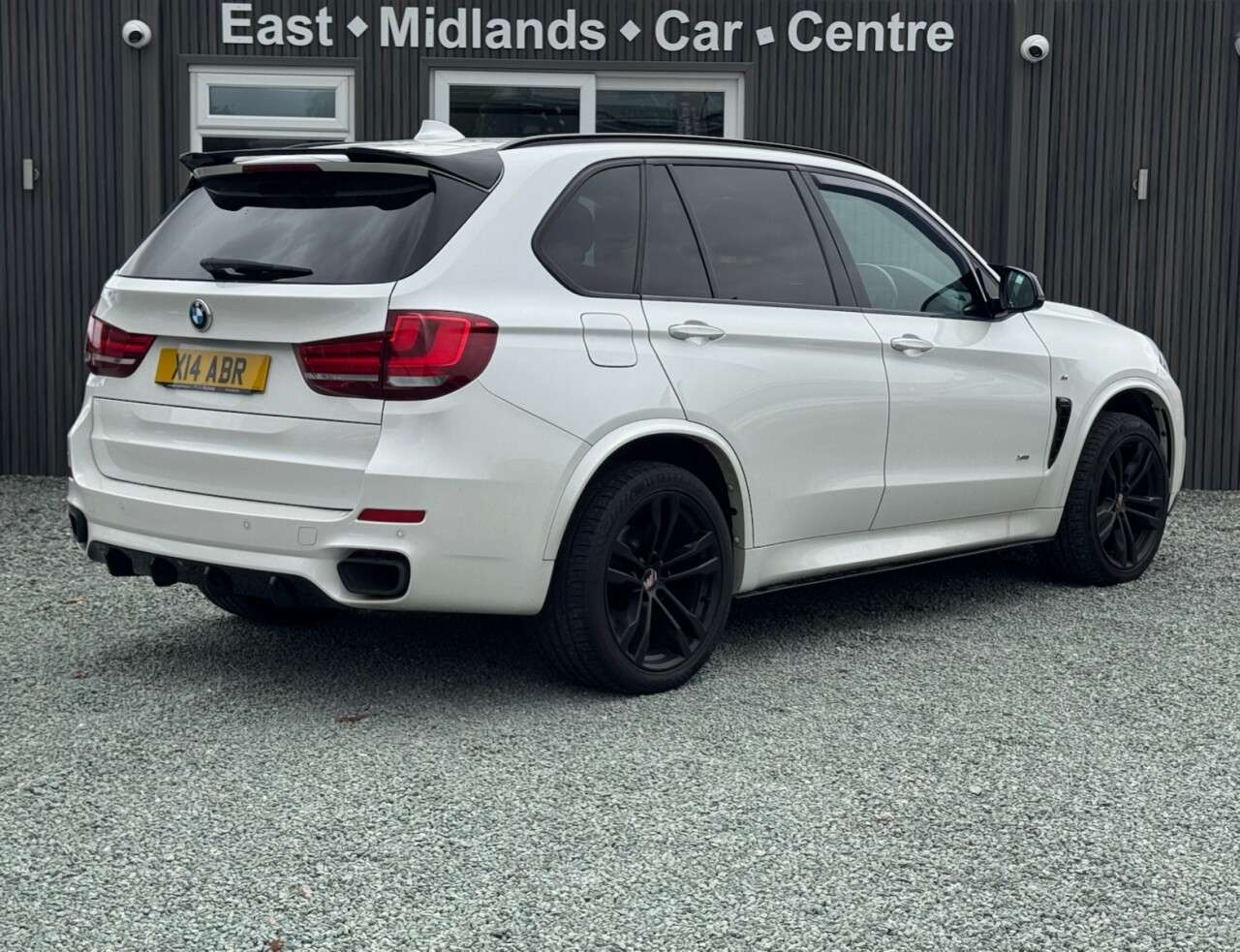 A 2013 BMW X5 3.0 30d M Sport SUV 5dr Diesel Auto xDrive Euro 6 (s/s) (258 ps) A 2013 BMW X5 3.0 30d M Sport SUV 5dr Diesel Auto xDrive Euro 6 (s/s) (258 ps)