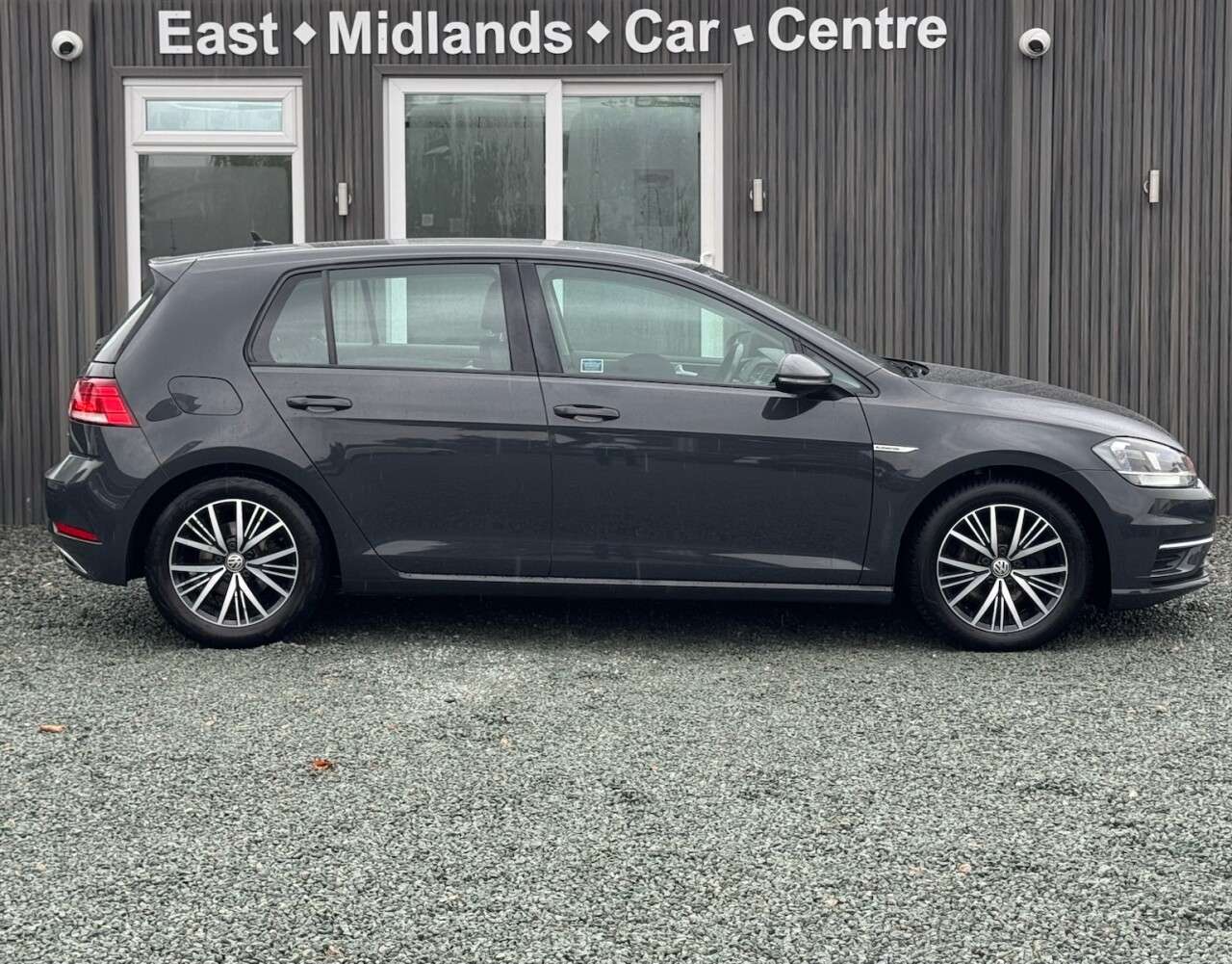 A 2018 VOLKSWAGEN GOLF 1.5 TSI EVO BlueMotion Tech SE Hatchback 5dr Petrol Manual Euro 6 (s/s) (13 A 2018 VOLKSWAGEN GOLF 1.5 TSI EVO BlueMotion Tech SE Hatchback 5dr Petrol Manual Euro 6 (s/s) (13