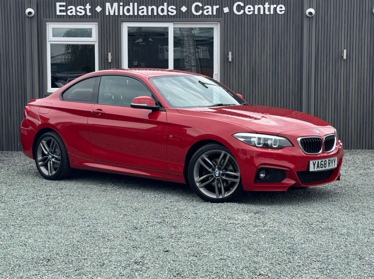 A 2019 BMW 2 SERIES 2.0 220d M Sport Coupe 2dr Diesel Auto xDrive Euro 6 (s/s) (190 ps) A 2019 BMW 2 SERIES 2.0 220d M Sport Coupe 2dr Diesel Auto xDrive Euro 6 (s/s) (190 ps)