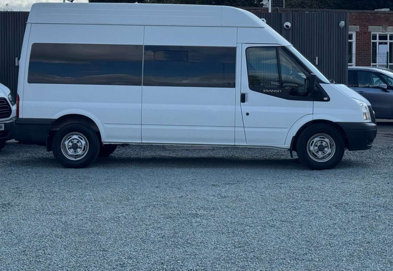 A 2014 FORD TRANSIT 2.2 TDCi 350 Panel Van 3dr Diesel Manual FWD L2 H3 (209 g/km, 123 bhp) A 2014 FORD TRANSIT 2.2 TDCi 350 Panel Van 3dr Diesel Manual FWD L2 H3 (209 g/km, 123 bhp)