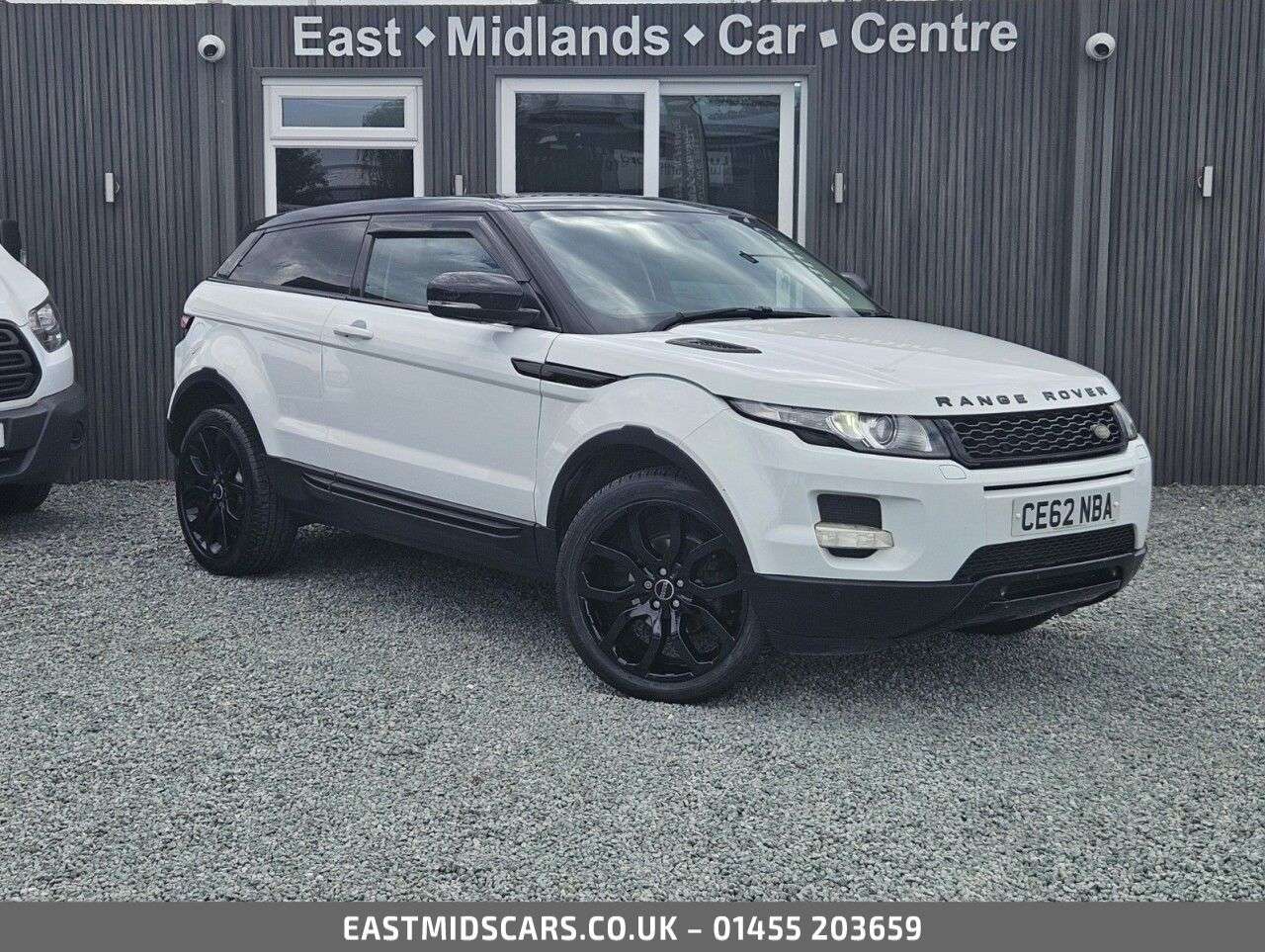 A 2012 LAND ROVER RANGE ROVER EVOQUE 2.2 SD4 Pure Coupe 3dr Diesel Auto 4WD Euro 5 (190 ps) A 2012 LAND ROVER RANGE ROVER EVOQUE 2.2 SD4 Pure Coupe 3dr Diesel Auto 4WD Euro 5 (190 ps)