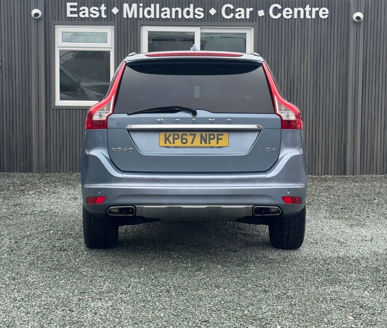 2017 VOLVO XC60 2017 VOLVO XC60