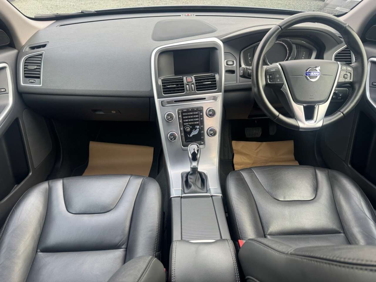 2017 VOLVO XC60 2017 VOLVO XC60