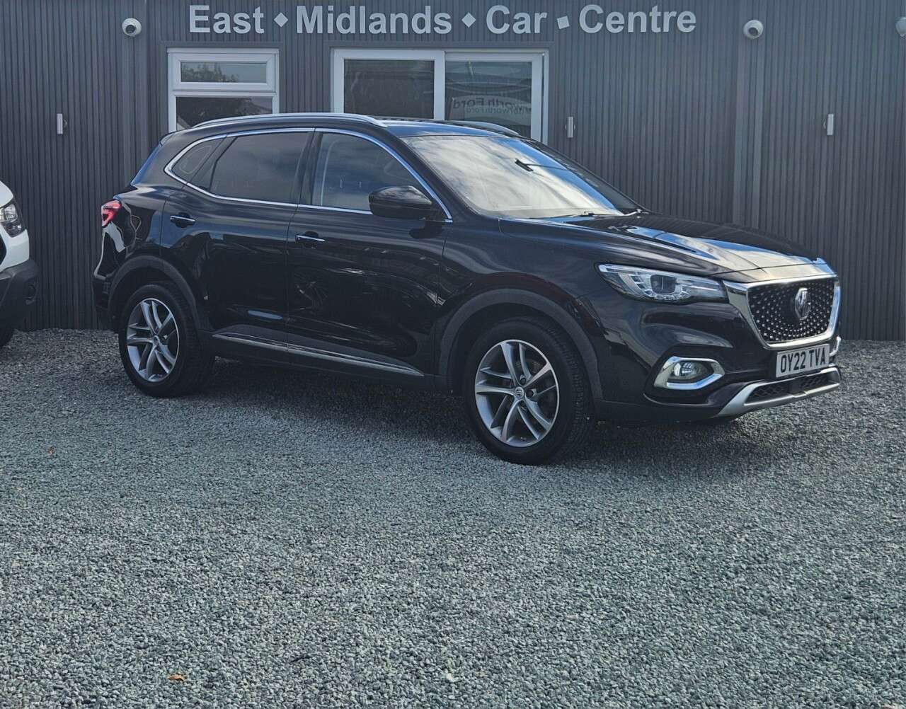A 2022 MG MG HS 1.5 T-GDI Excite SUV 5dr Petrol Manual Euro 6 (s/s) (162 ps) A 2022 MG MG HS 1.5 T-GDI Excite SUV 5dr Petrol Manual Euro 6 (s/s) (162 ps)