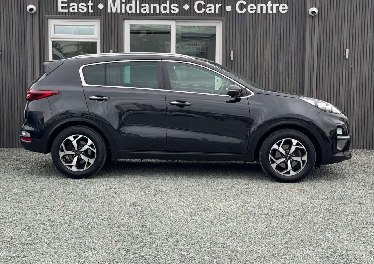 A 2019 KIA SPORTAGE 1.6 CRDi 2 SUV 5dr Diesel Manual Euro 6 (s/s) (134 bhp) A 2019 KIA SPORTAGE 1.6 CRDi 2 SUV 5dr Diesel Manual Euro 6 (s/s) (134 bhp)