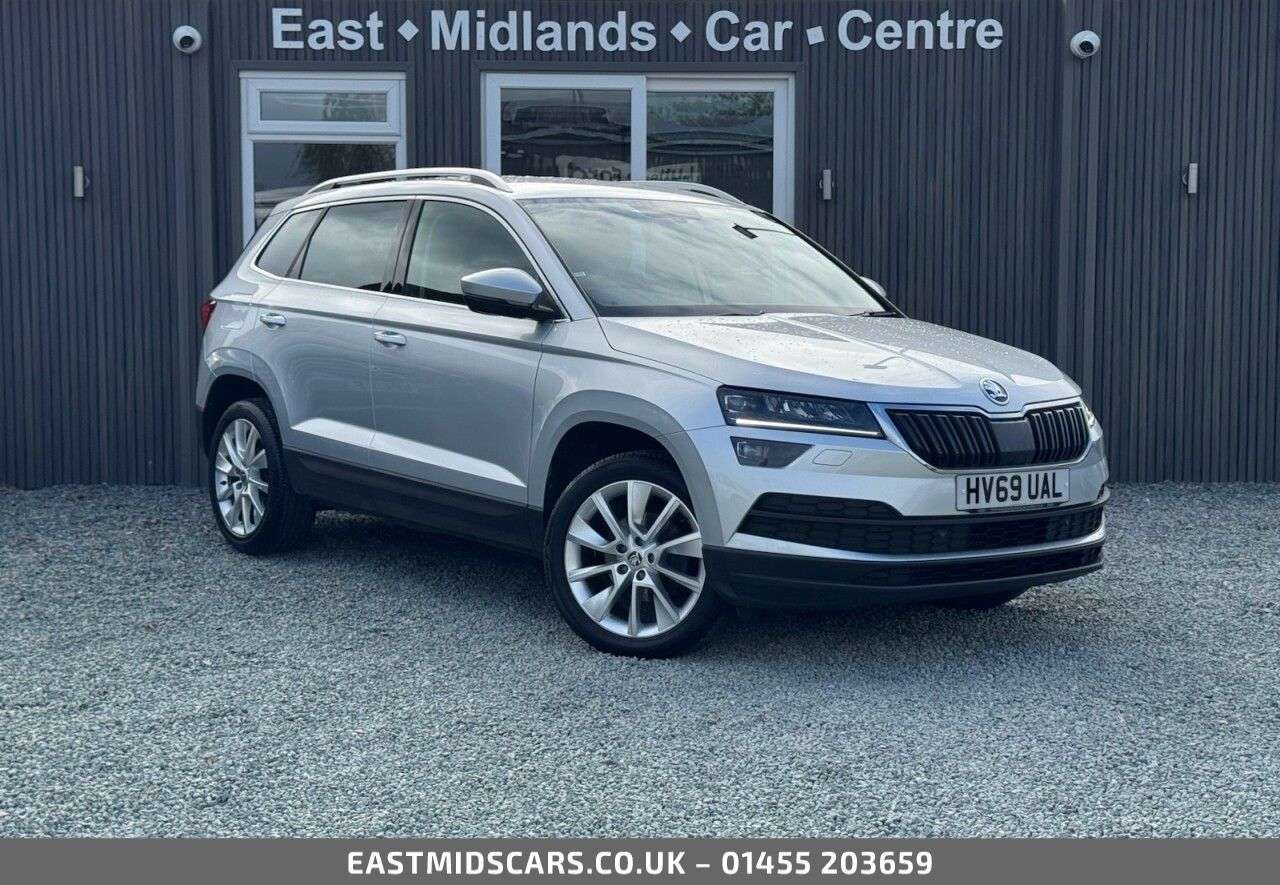 A 2019 SKODA KAROQ 1.6 TDI SE L SUV 5dr Diesel DSG Euro 6 (s/s) (115 ps) A 2019 SKODA KAROQ 1.6 TDI SE L SUV 5dr Diesel DSG Euro 6 (s/s) (115 ps)