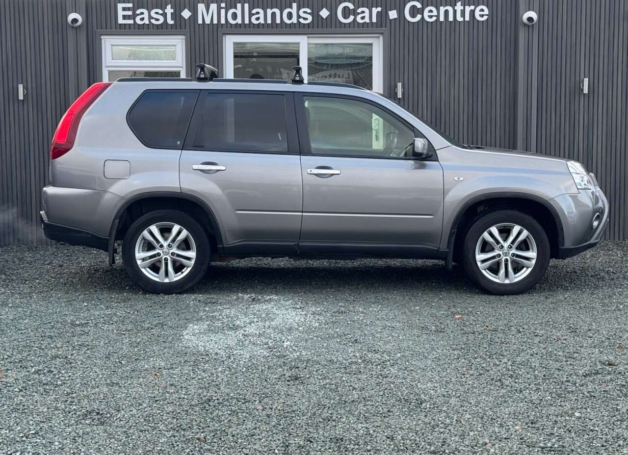 A 2012 NISSAN X-TRAIL 2.0 dCi Acenta SUV 5dr Diesel Manual 4WD Euro 5 (173 ps) A 2012 NISSAN X-TRAIL 2.0 dCi Acenta SUV 5dr Diesel Manual 4WD Euro 5 (173 ps)