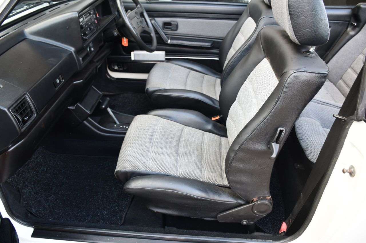 A 1987 VOLKSWAGEN GOLF CLIP CABRL A 1987 VOLKSWAGEN GOLF CLIP CABRL