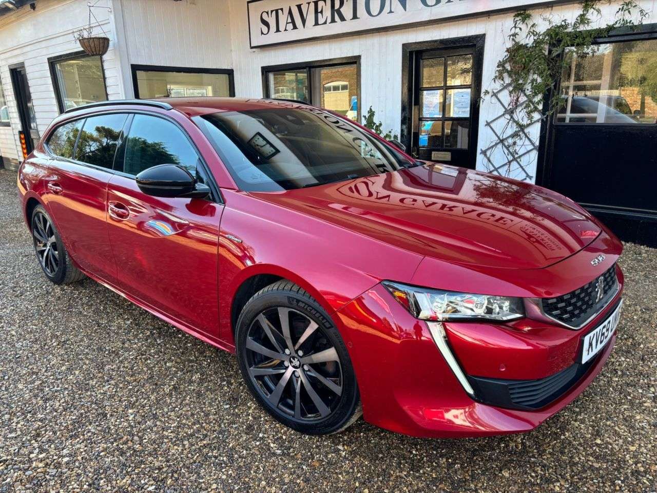 A 2020 PEUGEOT 508 SW 1.5 BlueHDi GT Line Estate 5dr Diesel EAT Euro 6 (s/s) (130 ps) A 2020 PEUGEOT 508 SW 1.5 BlueHDi GT Line Estate 5dr Diesel EAT Euro 6 (s/s) (130 ps)