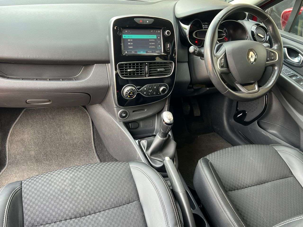 2018 RENAULT CLIO 2018 RENAULT CLIO