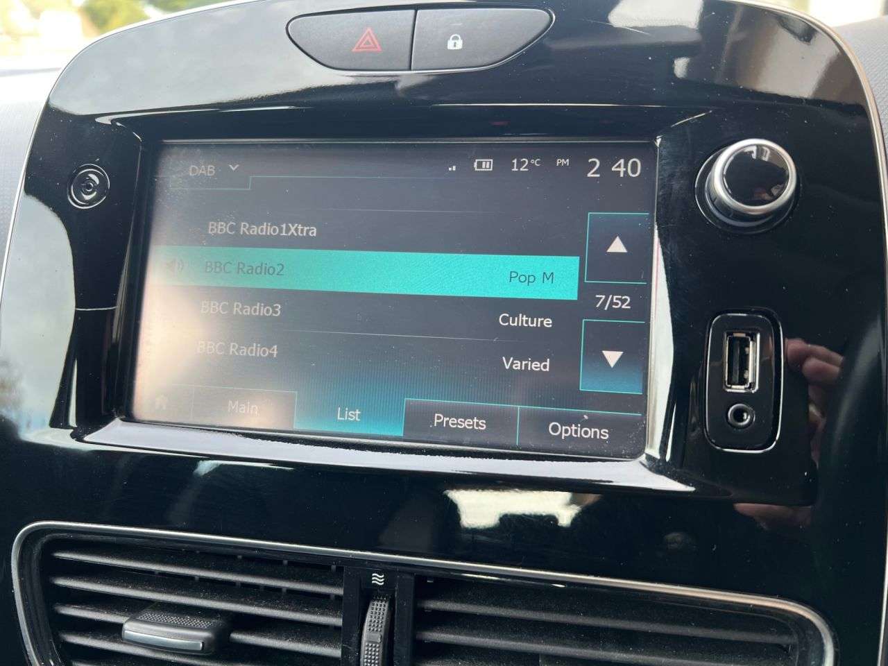 2018 RENAULT CLIO 2018 RENAULT CLIO