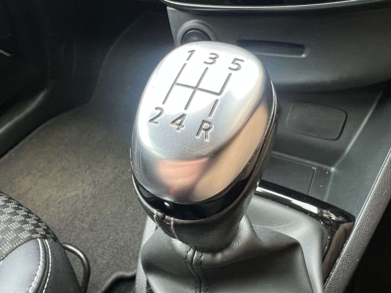 2018 RENAULT CLIO 2018 RENAULT CLIO