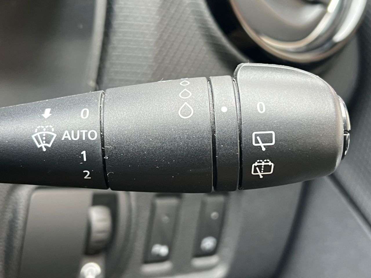 2018 RENAULT CLIO 2018 RENAULT CLIO