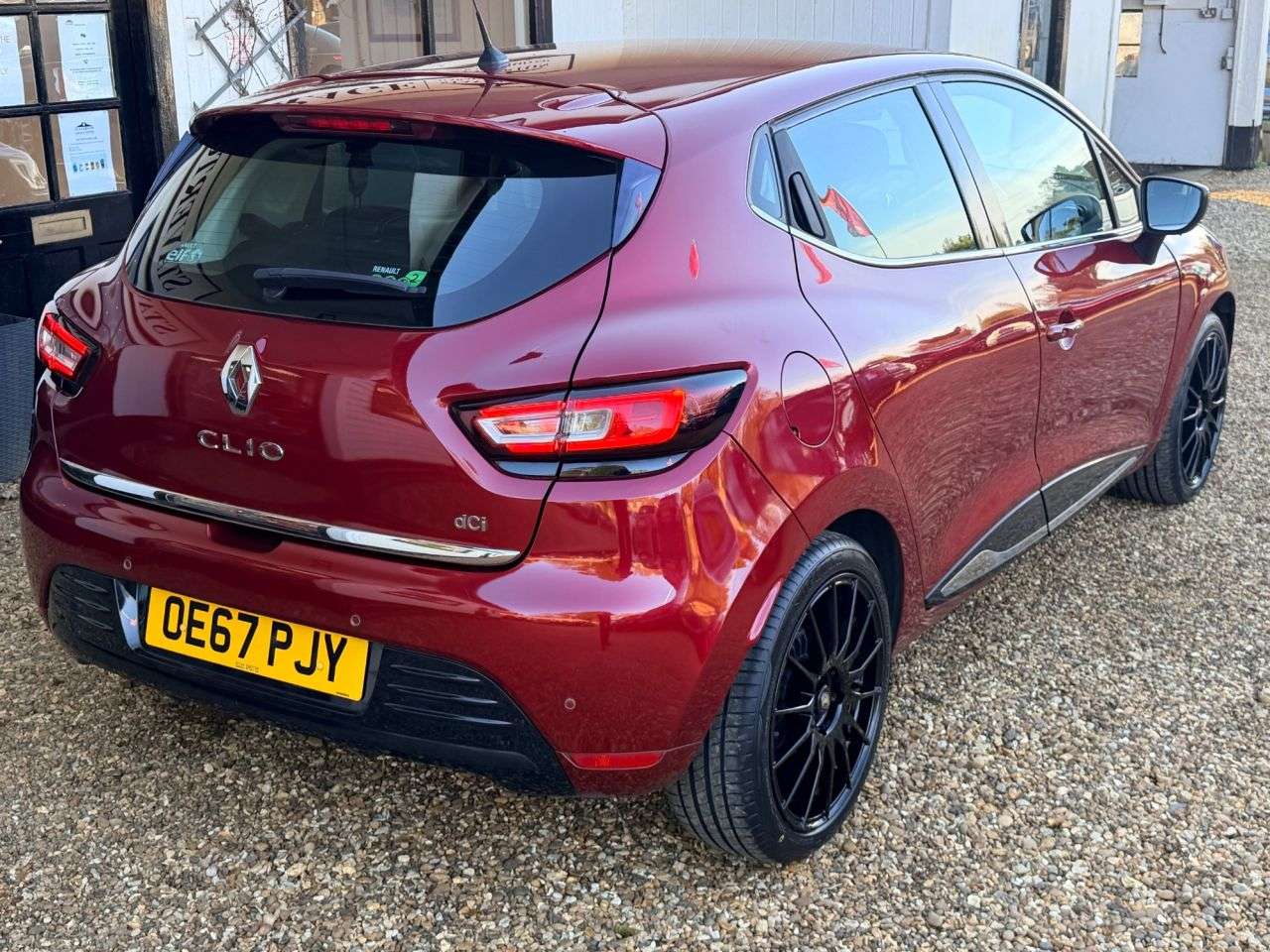 2018 RENAULT CLIO 2018 RENAULT CLIO