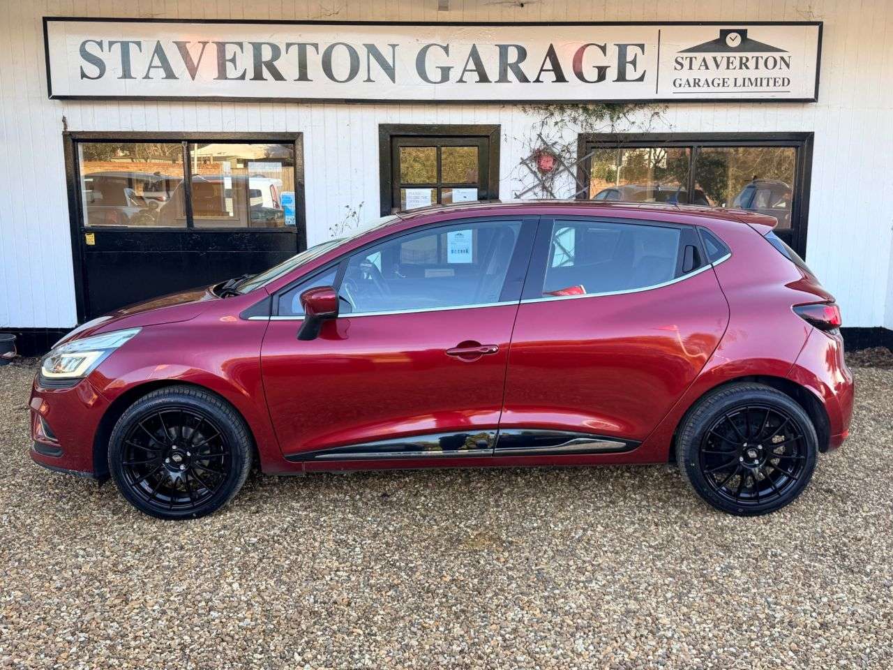 2018 RENAULT CLIO 2018 RENAULT CLIO