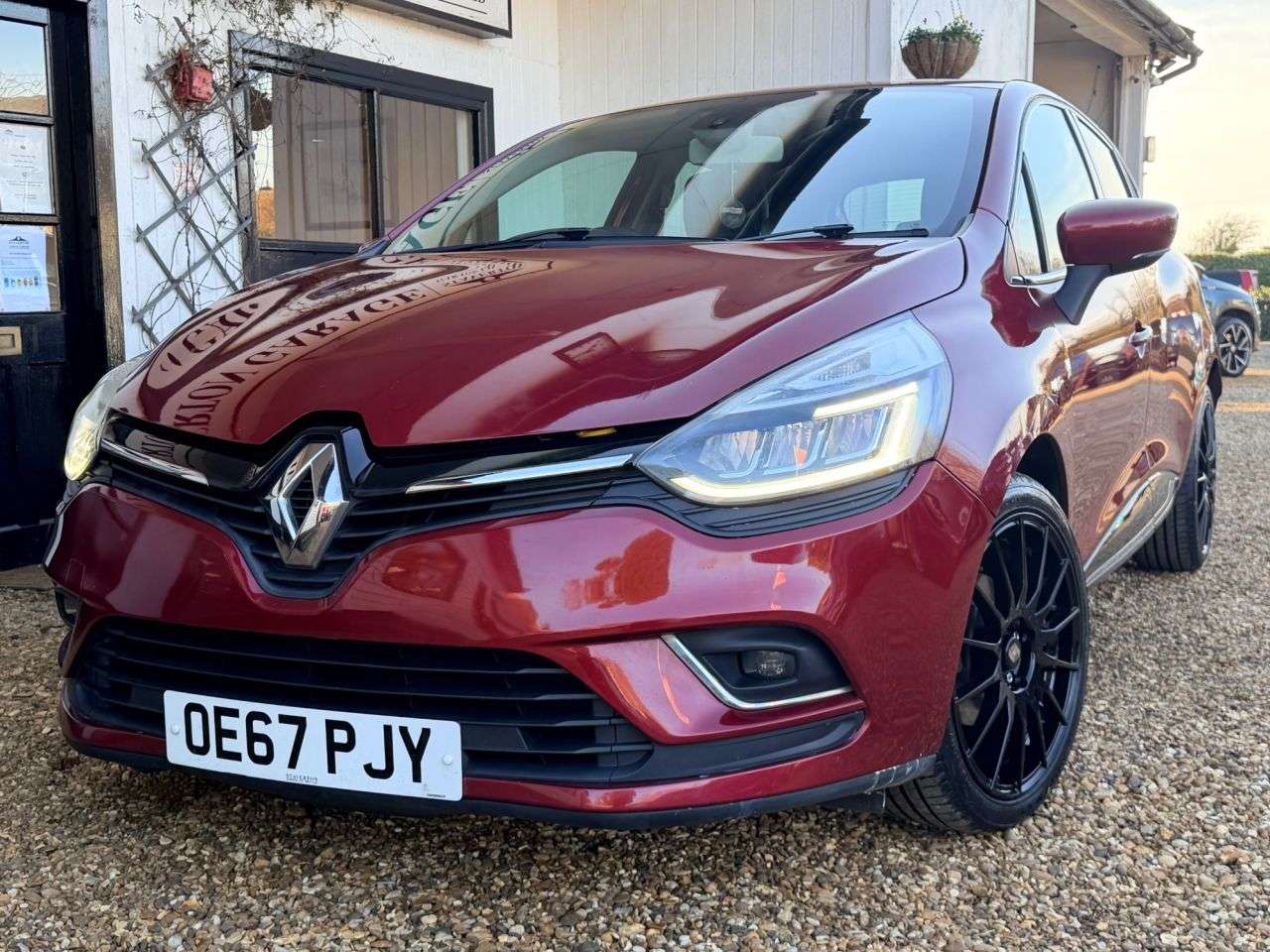 2018 RENAULT CLIO 2018 RENAULT CLIO