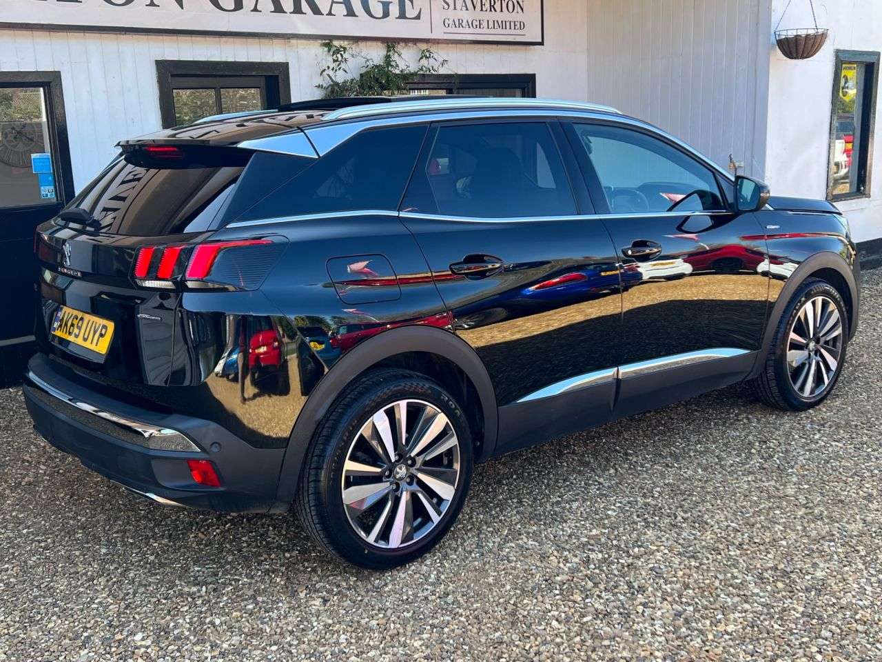 2020 PEUGEOT 3008 2020 PEUGEOT 3008