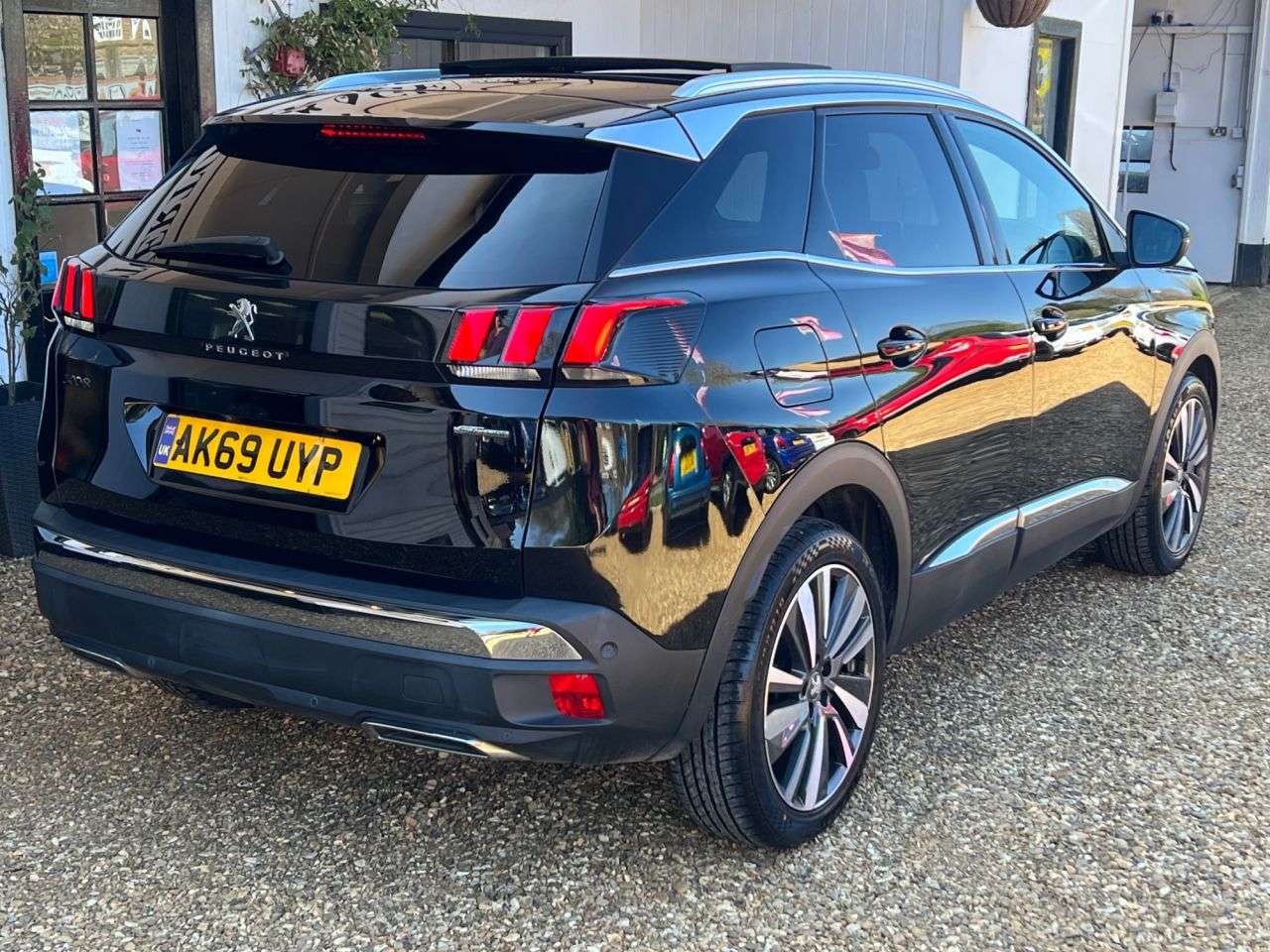 2020 PEUGEOT 3008 2020 PEUGEOT 3008