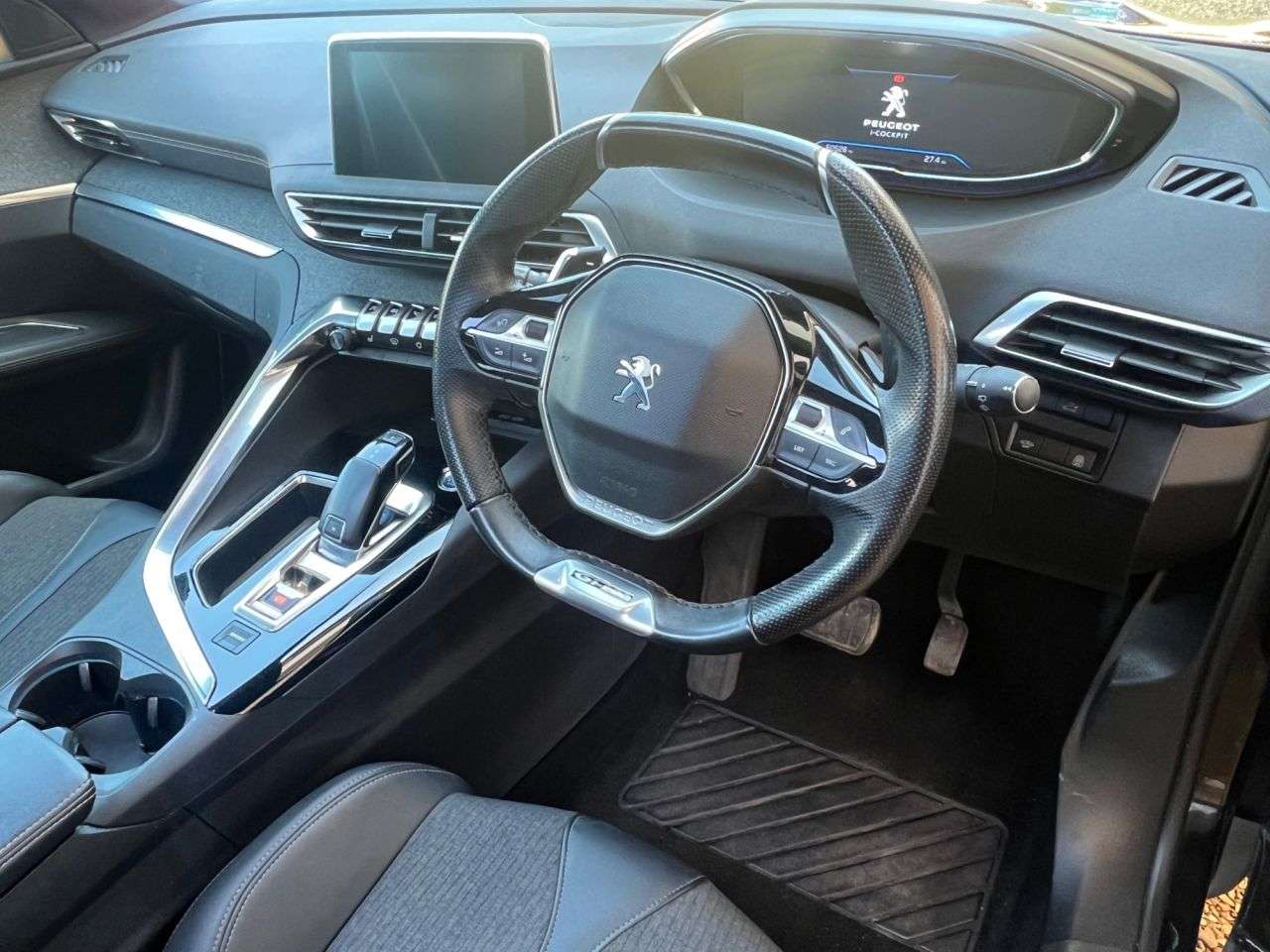 2020 PEUGEOT 3008 2020 PEUGEOT 3008