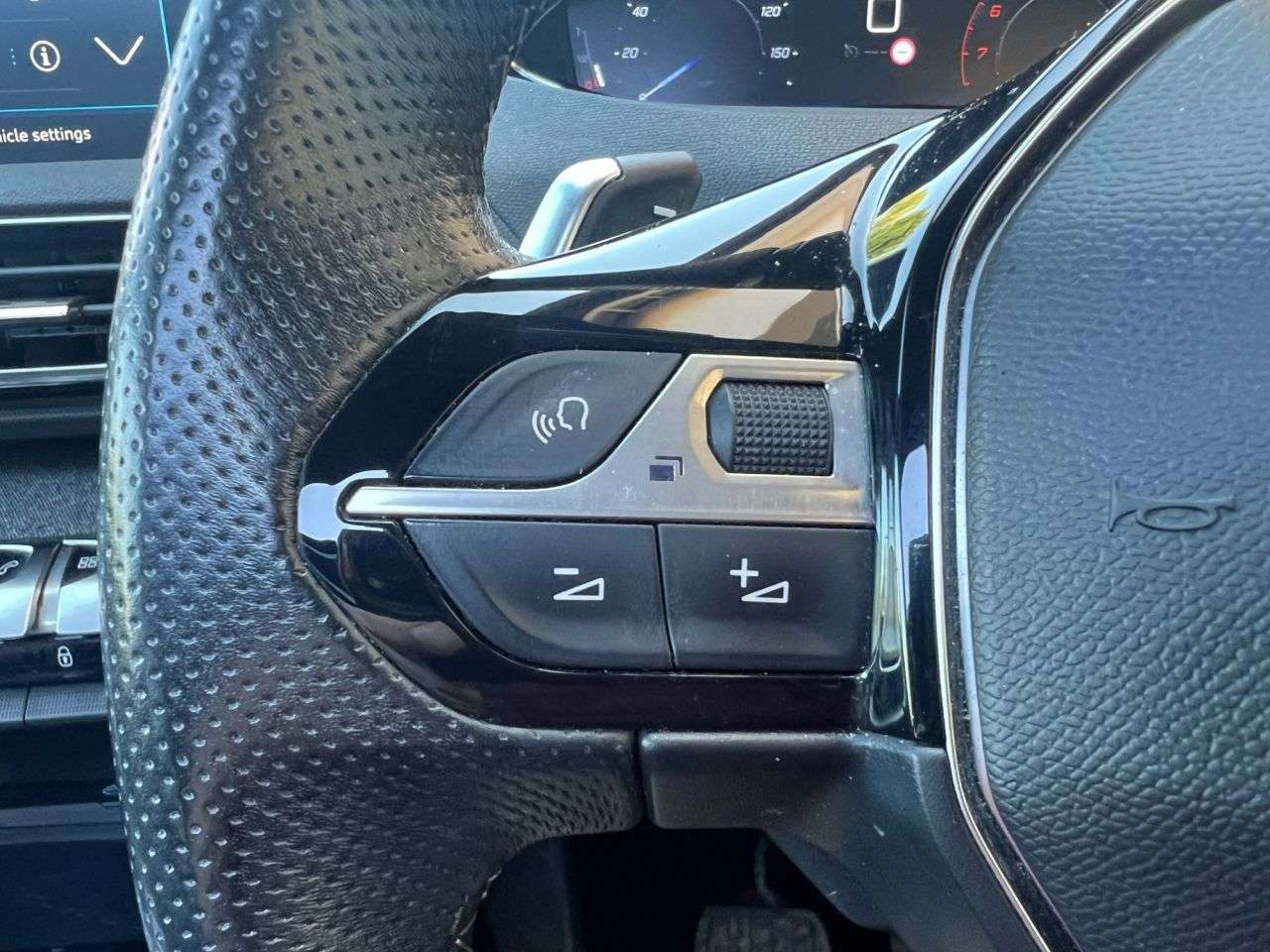 2020 PEUGEOT 3008 2020 PEUGEOT 3008