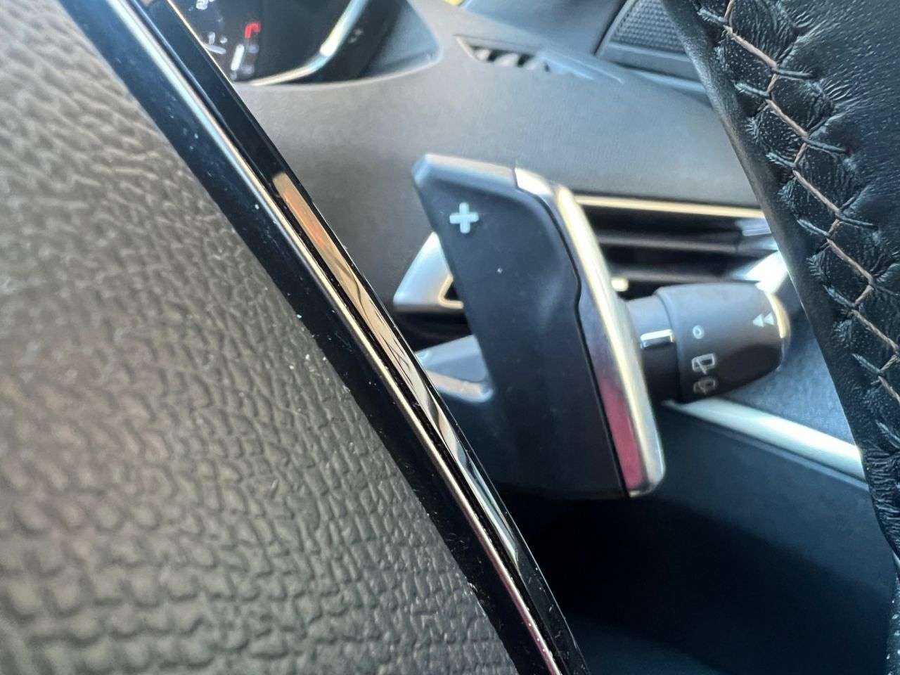 2020 PEUGEOT 3008 2020 PEUGEOT 3008