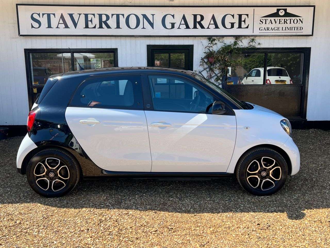 2019 SMART FORFOUR 2019 SMART FORFOUR