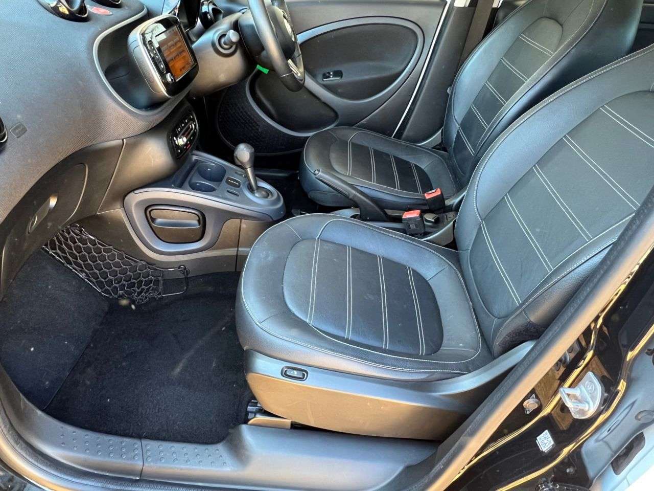 2019 SMART FORFOUR 2019 SMART FORFOUR