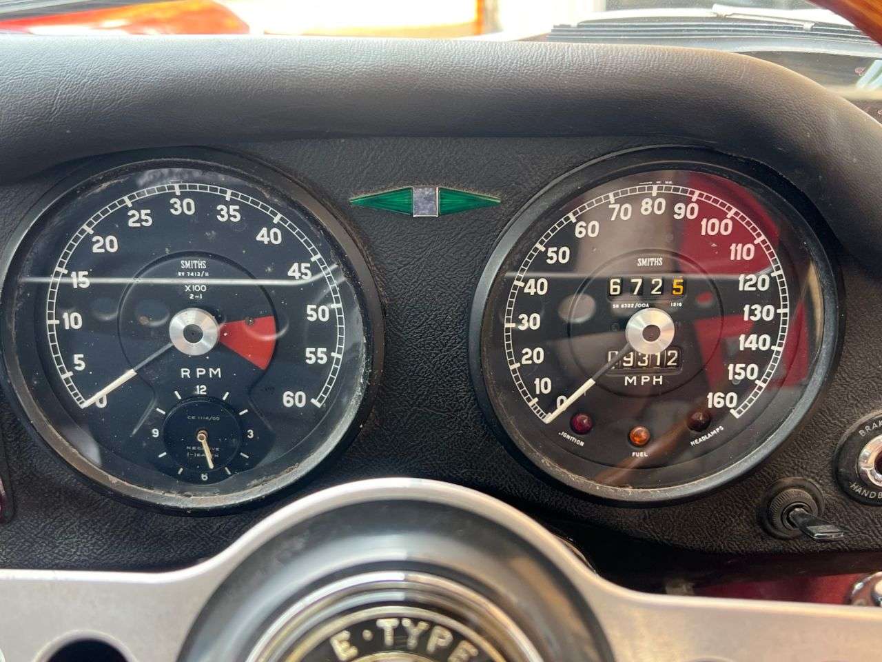 1965 JAGUAR E-TYPE 1965 JAGUAR E-TYPE