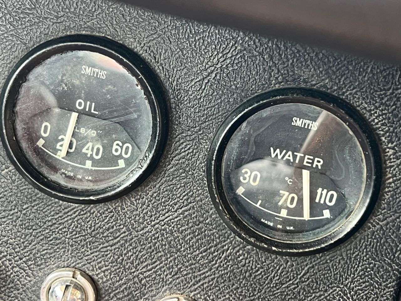 1965 JAGUAR E-TYPE 1965 JAGUAR E-TYPE