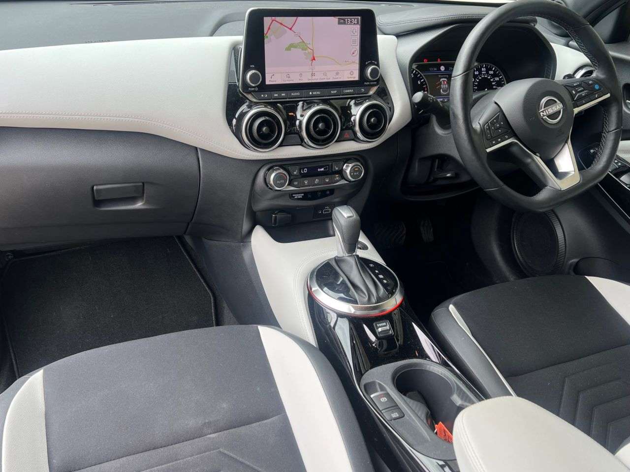 A 2023 NISSAN JUKE 1.0 DIG-T Tekna+ SUV 5dr Petrol DCT Auto Euro 6 (s/s) (117 ps) A 2023 NISSAN JUKE 1.0 DIG-T Tekna+ SUV 5dr Petrol DCT Auto Euro 6 (s/s) (117 ps)