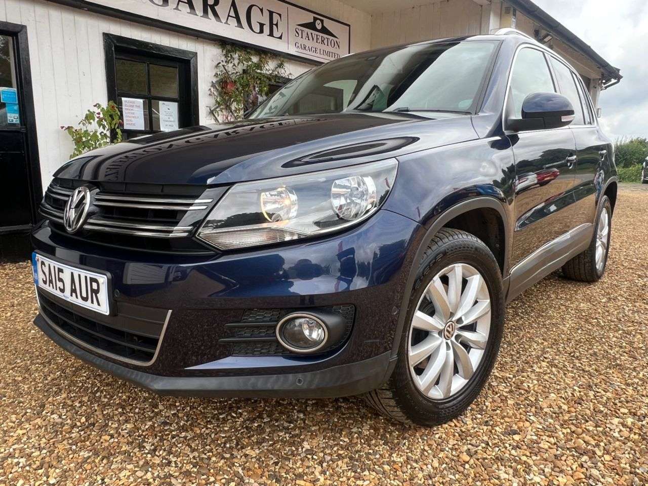 2015 VOLKSWAGEN TIGUAN 2015 VOLKSWAGEN TIGUAN