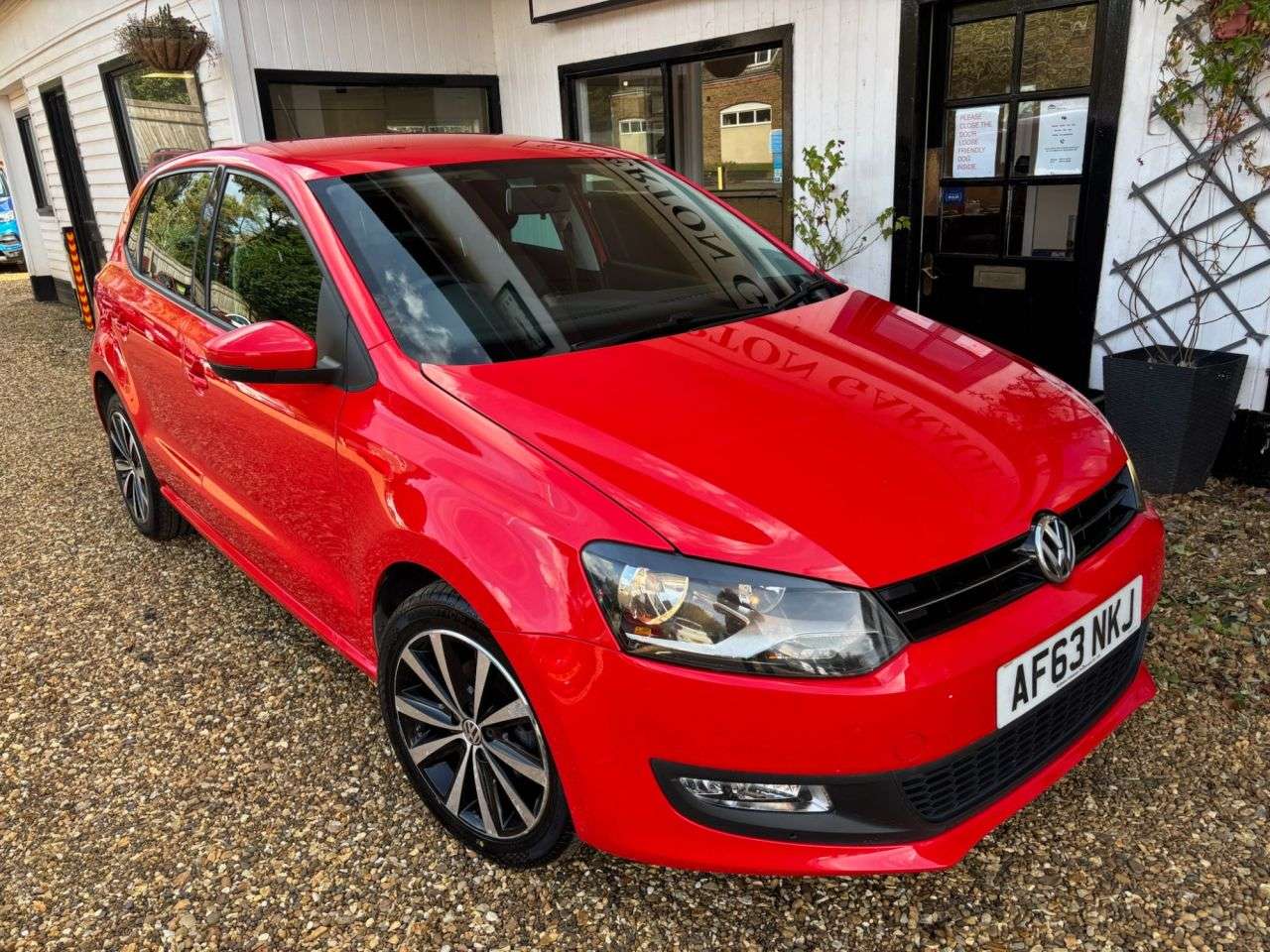 A 2013 VOLKSWAGEN POLO 1.4 Match Edition Hatchback 5dr Petrol Manual Euro 5 (85 ps) A 2013 VOLKSWAGEN POLO 1.4 Match Edition Hatchback 5dr Petrol Manual Euro 5 (85 ps)