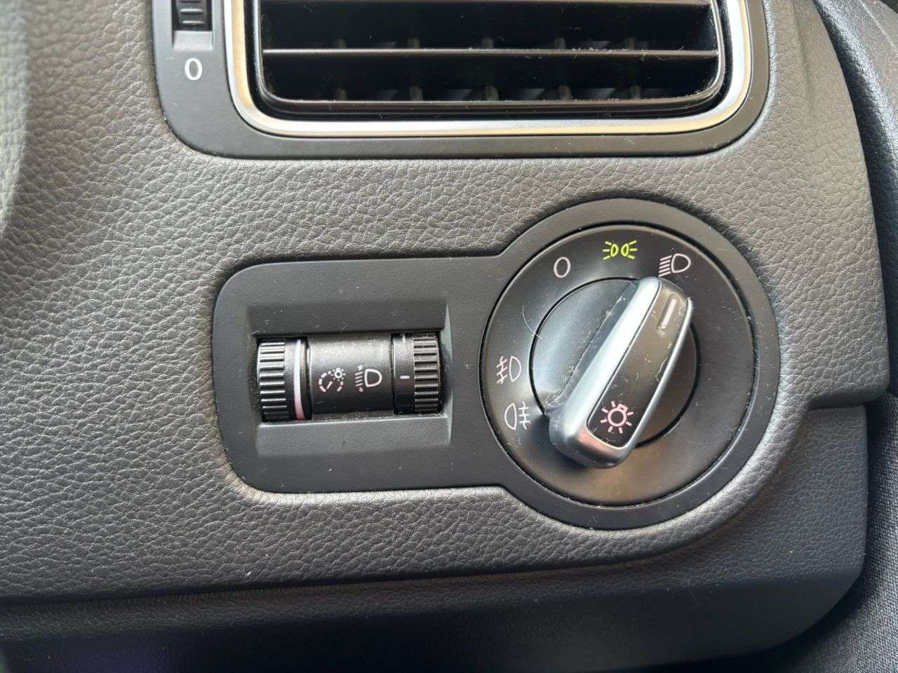 2013 VOLKSWAGEN POLO 2013 VOLKSWAGEN POLO