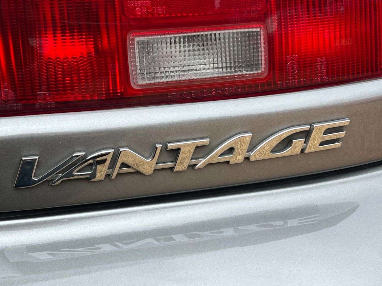 2002 ASTON MARTIN DB7 2002 ASTON MARTIN DB7