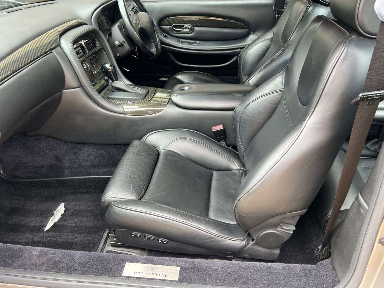 2002 ASTON MARTIN DB7 2002 ASTON MARTIN DB7