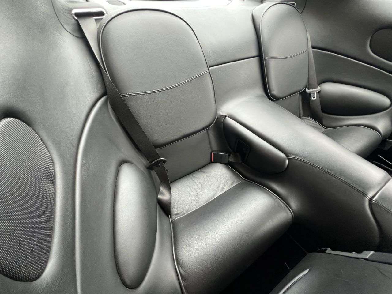 2002 ASTON MARTIN DB7 2002 ASTON MARTIN DB7