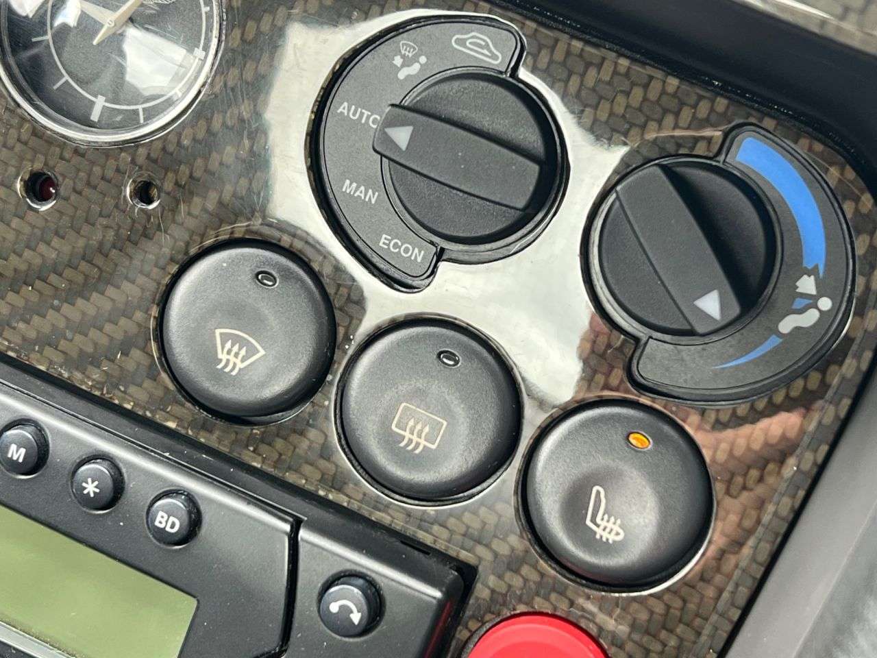 2002 ASTON MARTIN DB7 2002 ASTON MARTIN DB7