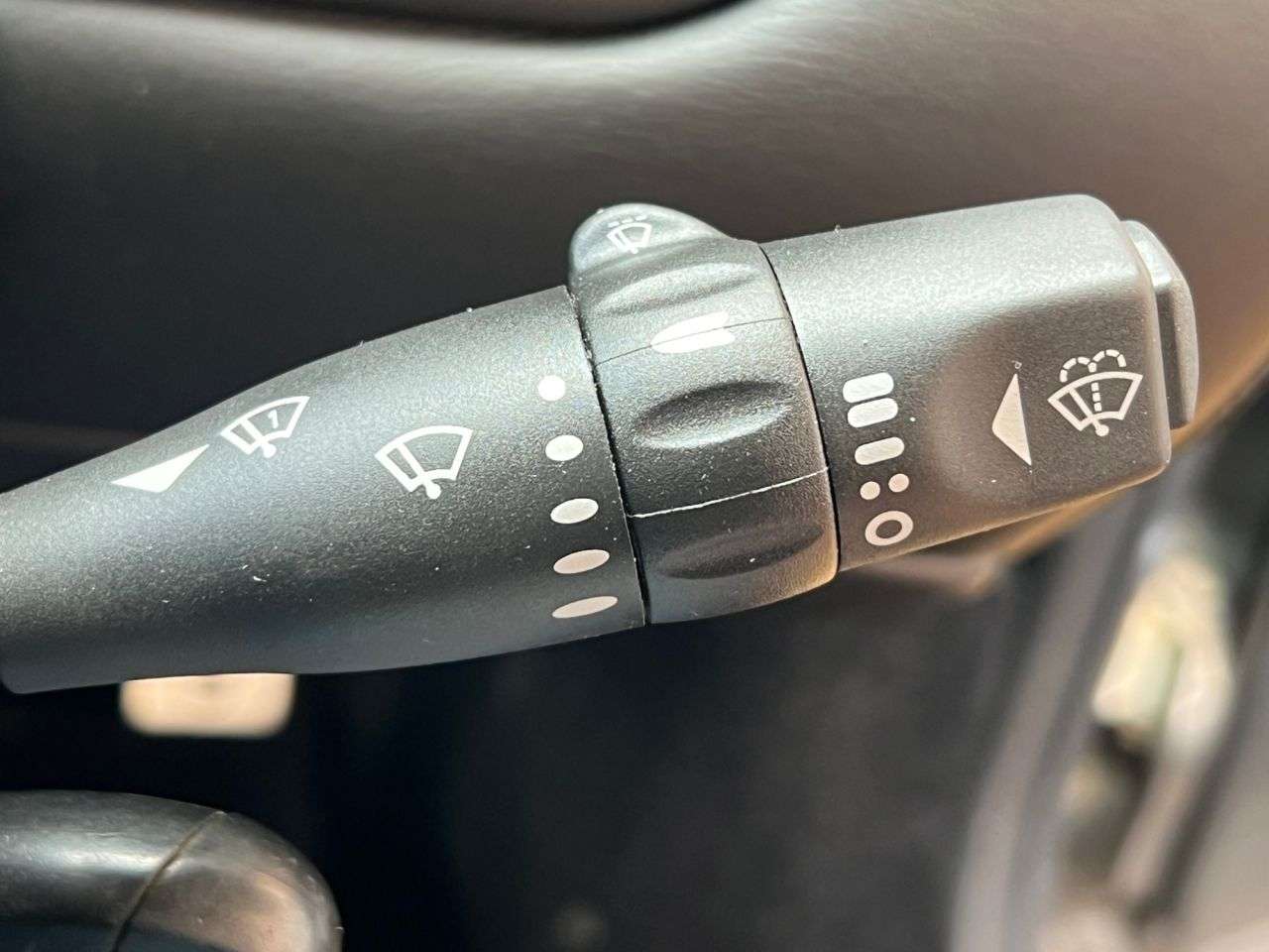 2002 ASTON MARTIN DB7 2002 ASTON MARTIN DB7