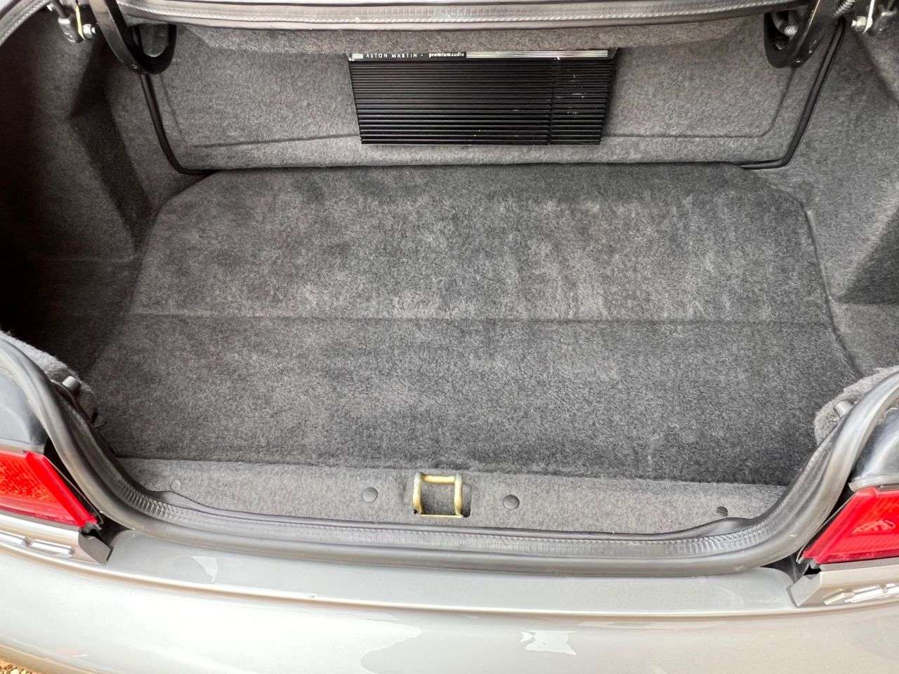 2002 ASTON MARTIN DB7 2002 ASTON MARTIN DB7